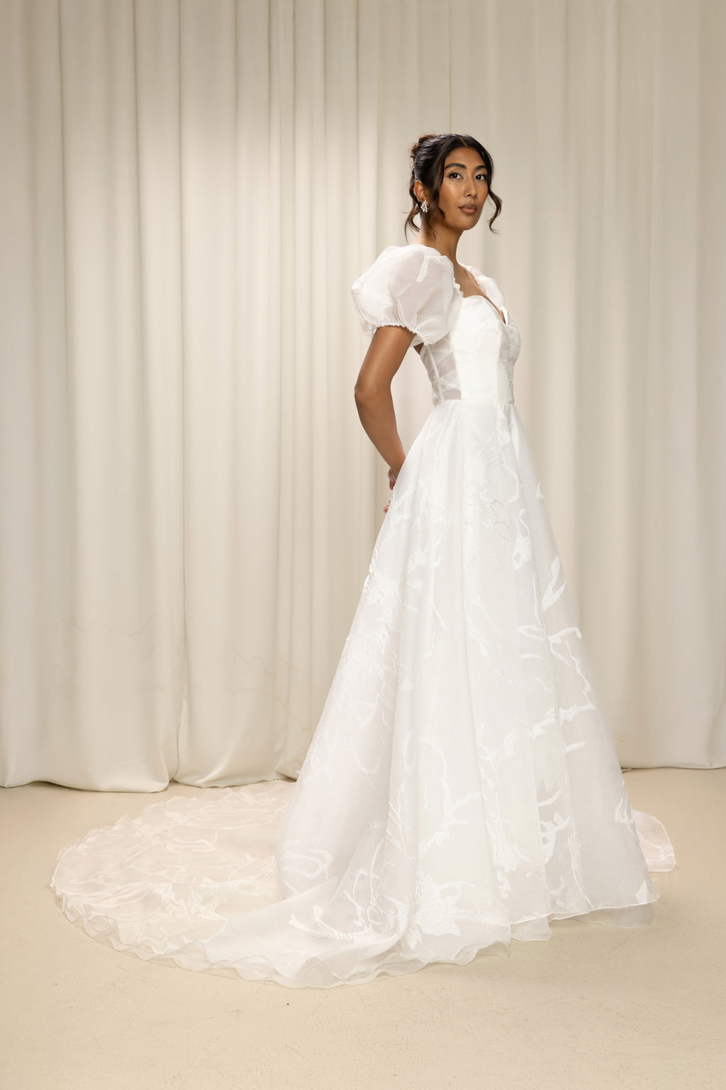 Desiree (Puff Sleeve)