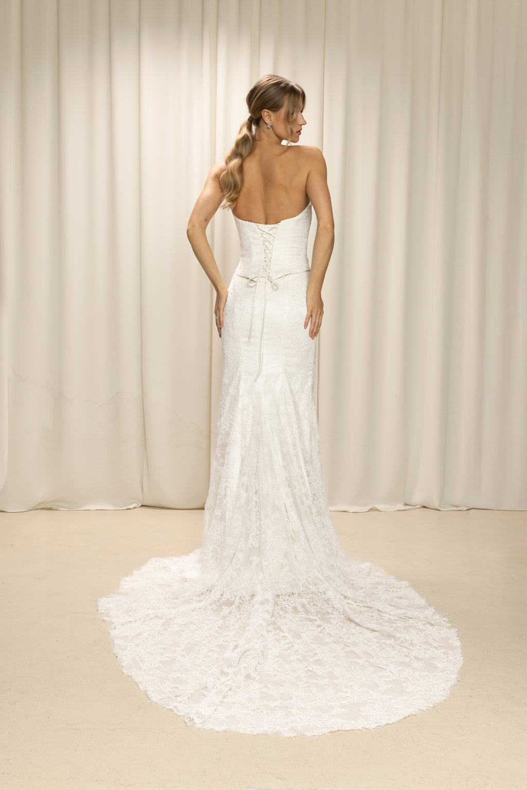 Diana (Lace)