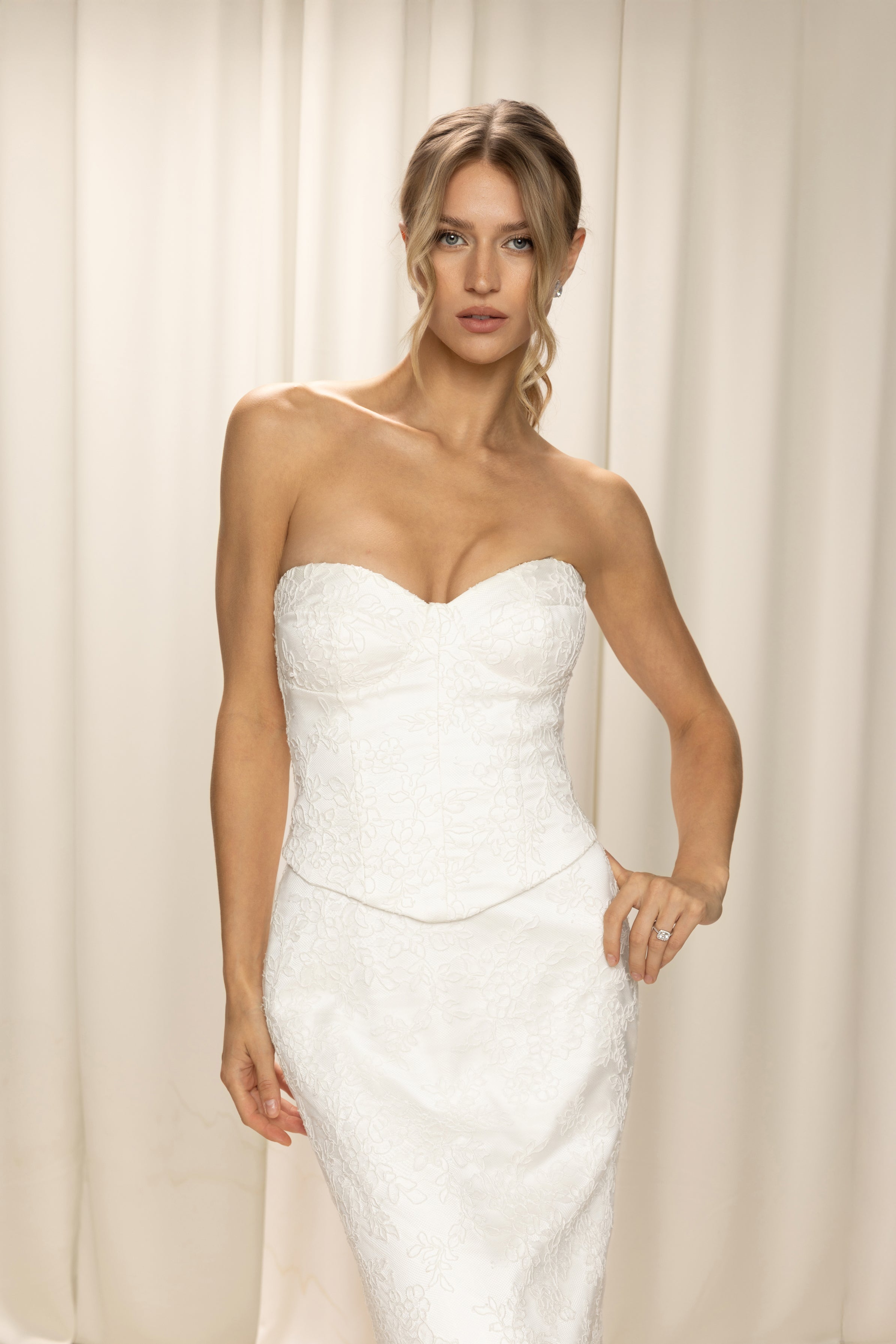 Diana (Lace)
