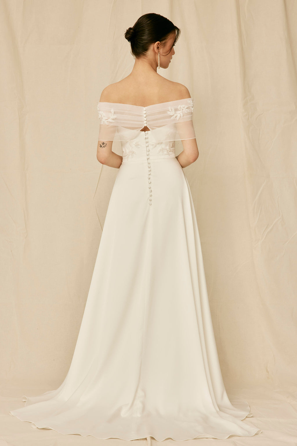 Wedding Dresses with Illusion Necklines: 27 of Our Favourite Styles -   